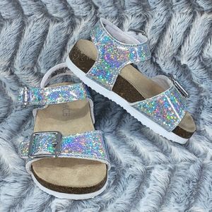 The Children's Place. Holographic Double Buckle Sandal